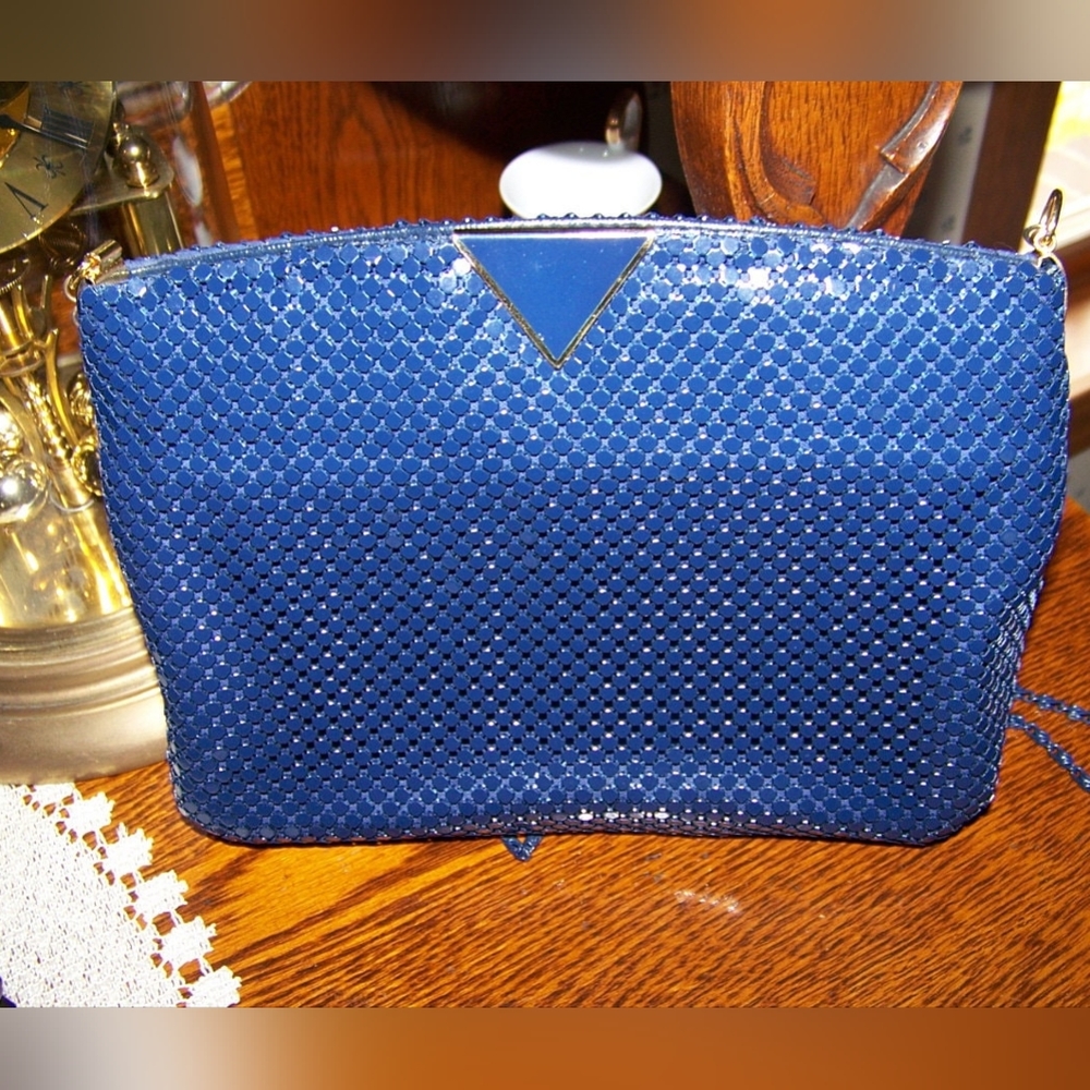 Vintage navy small purse metal Retro
